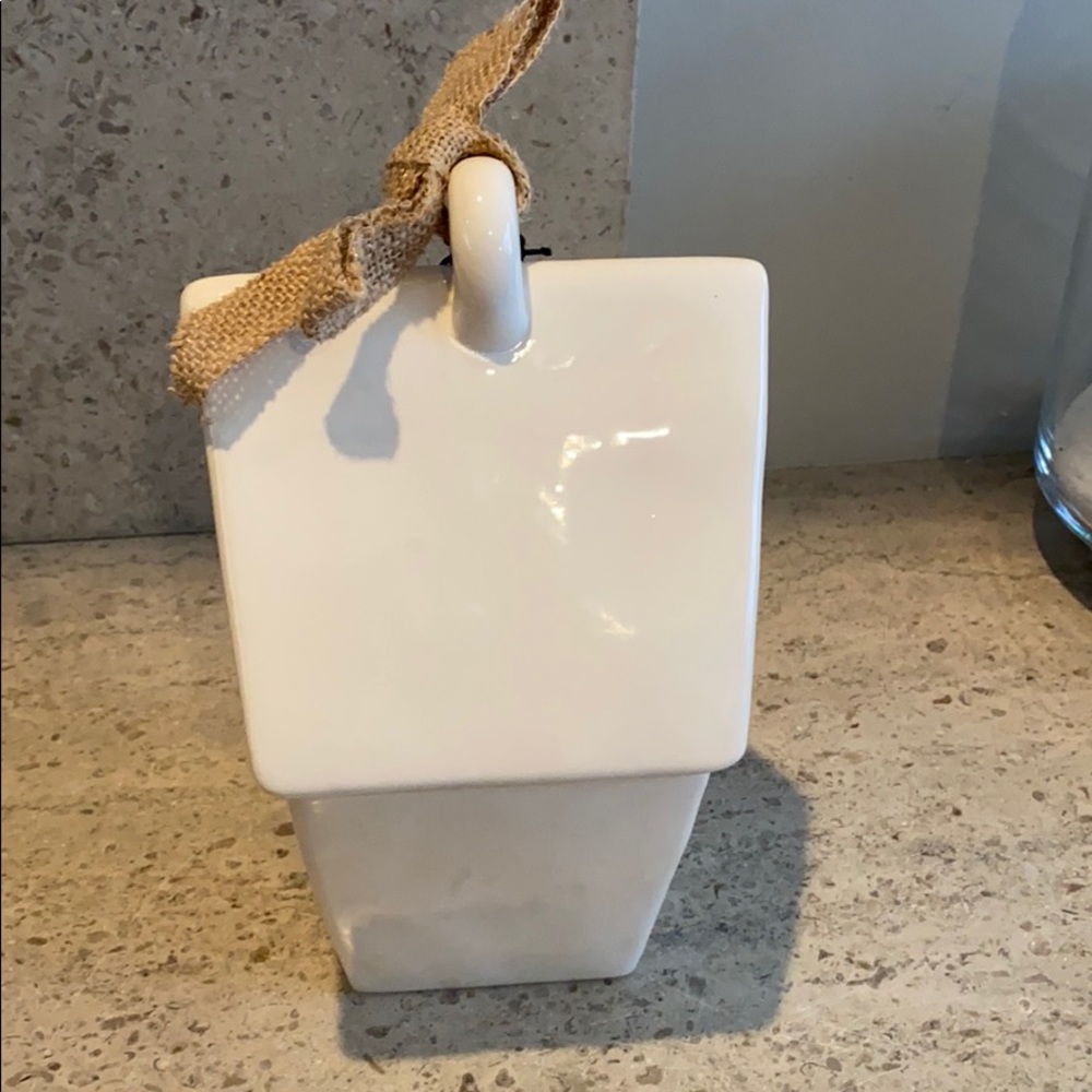 Rae Dunn “Rest” ceramic birdhouse. - Picture 6 of 6